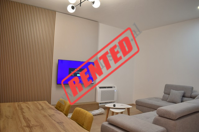 Apartament 2+1 me qira tek Kompleksi Delijorgji, tek Bulevardi Gjergj Fishta ne Tirane.
Eshte e poz